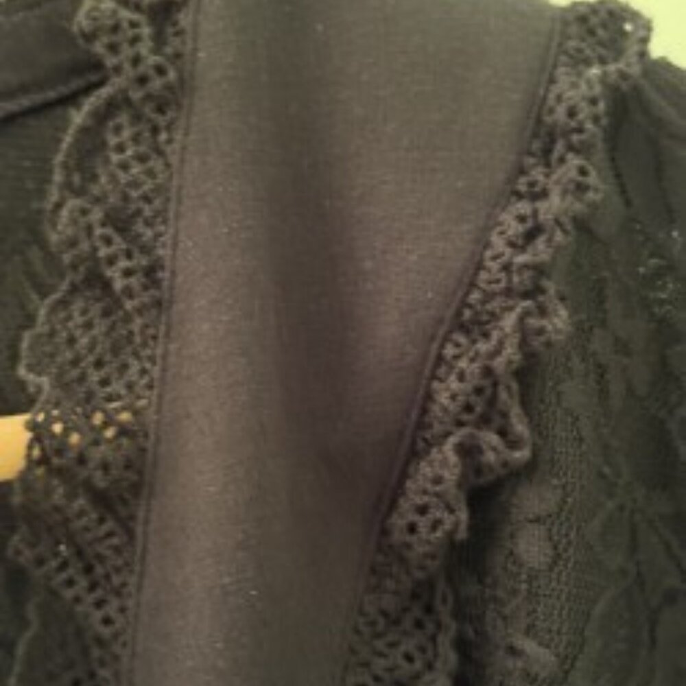NWT Woman's Sweater - Chloe Dao - Picture 3 of 9